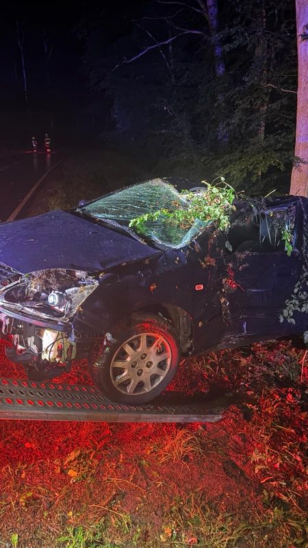 Dachowanie hondy na trasie Borowy Młyn – Ryjewo i działania policji po zdarzeniu drogowym