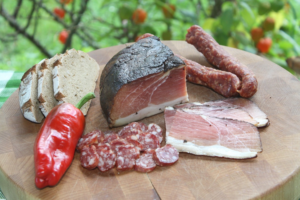 Kiełbasa swojska podsuszana z Kwidzyna nagrodzona Perłą i medalem podczas targów Smaki Regionów w Poznaniu