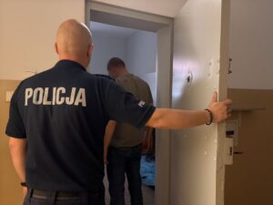 30-latek zatrzymany w związku z kradzieżami w drogerii w Kwidzynie